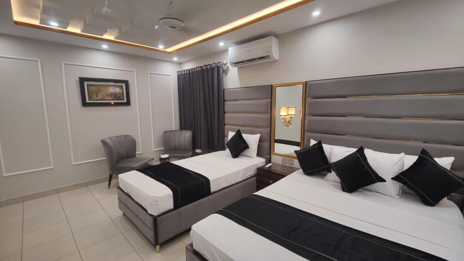 Hotel White Season Gulberg Lahore Exterior photo